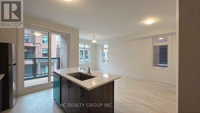 1865 Pickering Pkwy in Pickering, ON - Building Photo - Building Photo