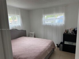 2620 SW 51st St in Fort Lauderdale, FL - Building Photo
