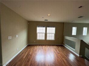 9133 Palatial Palette Ct in Las Vegas, NV - Building Photo - Building Photo