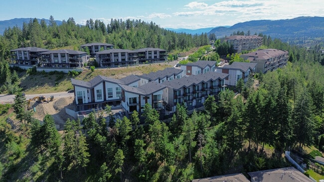 1980 Upper Sundance Dr in West Kelowna, BC - Building Photo - Building Photo