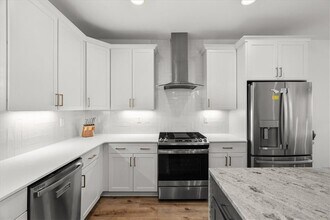 5862 Westin Rd in Sandy Springs, GA - Building Photo - Building Photo