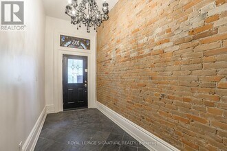 103 Gloucester St in Toronto, ON - Building Photo - Building Photo