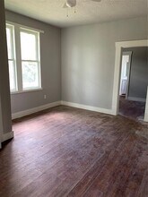 6823 Ave E in Houston, TX - Building Photo - Building Photo