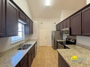130 Wright Cir in Niceville, FL - Building Photo - Building Photo