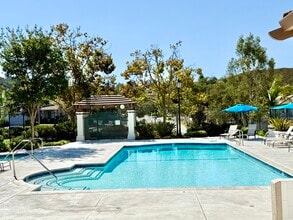 660 Camino de la Luz in Thousand Oaks, CA - Building Photo - Building Photo