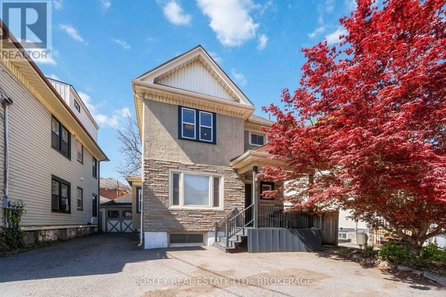 property at 11 Gerrard St