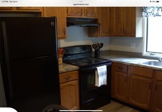 283 Privilege St, Unit 3 in Woonsocket, RI - Foto de edificio - Building Photo