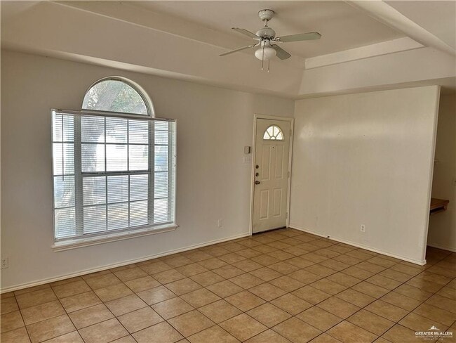 11 La Mancha Dr in Edinburg, TX - Building Photo - Building Photo