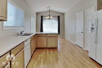 3310 W Tina Ln in Phoenix, AZ - Building Photo - Building Photo