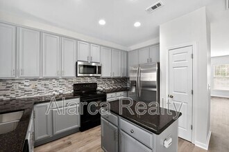 9520 Kings Parade Blvd in Charlotte, NC - Building Photo - Building Photo