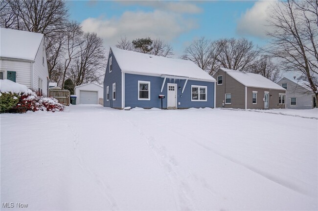 404 Morrison Ave in Cuyahoga Falls, OH - Building Photo - Building Photo