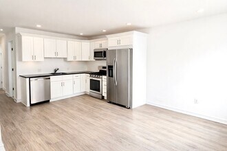 2217 Reed St in Philadelphia, PA - Building Photo - Building Photo