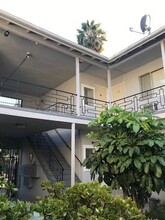 6705 De Longpre Ave, Unit 12 in Los Angeles, CA - Building Photo - Building Photo