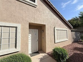 519 Painted Cloud Pl in Las Vegas, NV - Building Photo - Building Photo