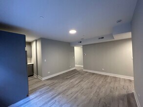 1131 Oak Ave, Unit 1137-1W in Evanston, IL - Building Photo - Building Photo