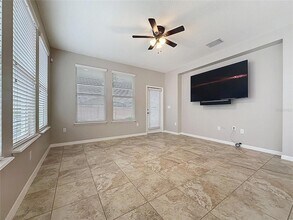 345 Alcove Dr in Groveland, FL - Building Photo - Building Photo
