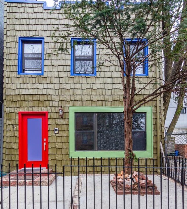 136 Adelphi St in Brooklyn, NY - Foto de edificio