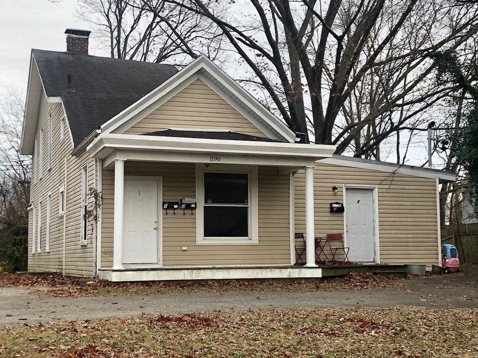1196 Innis Ct in Louisville, KY - Building Photo