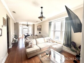 2238 N Kimball Ave in Chicago, IL - Building Photo - Building Photo