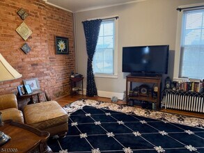 69 2nd Ave in Raritan, NJ - Building Photo - Building Photo