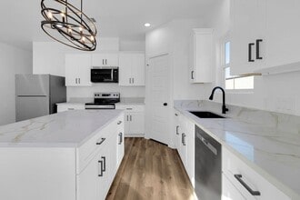 104 Runnels St in Willis, TX - Building Photo - Building Photo