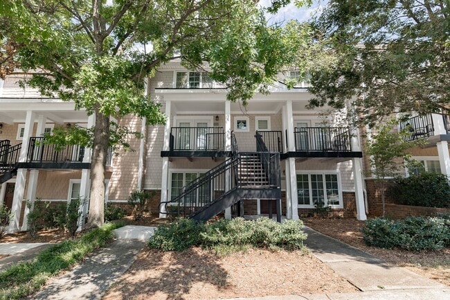 1035 S Barnett Shoals Rd in Athens, GA - Building Photo - Building Photo