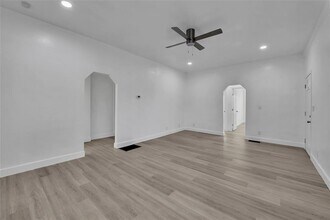 51 Private Rd 901 in Florence, TX - Building Photo - Building Photo