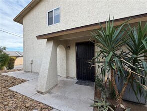 4734 Roberta St in Las Vegas, NV - Building Photo - Building Photo