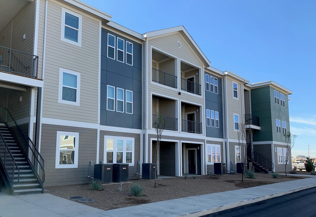 Wellspring Apartments in Pecos, TX - Foto de edificio