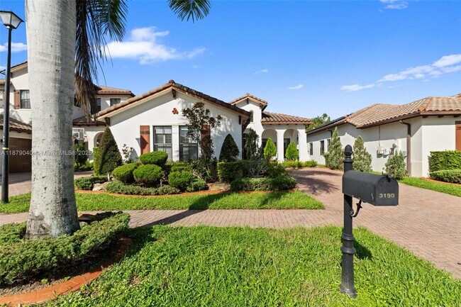 3190 NW 84th Way in Pembroke Pines, FL - Building Photo - Building Photo