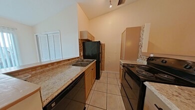 6776 Magnolia Pointe Cir in Orlando, FL - Building Photo - Building Photo