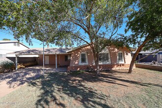 2324 West Myrtle Ave in Phoenix, AZ - Building Photo - Building Photo