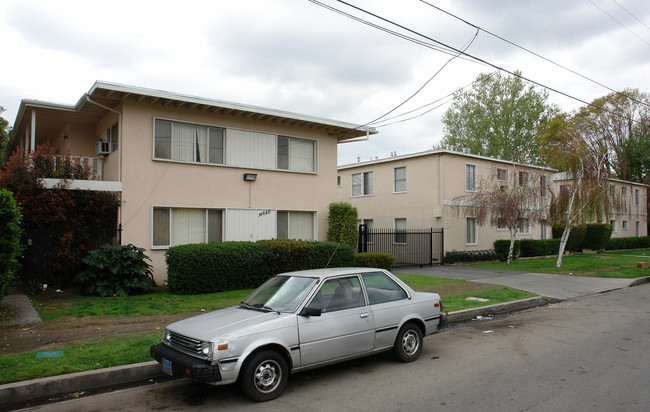 14648 Wyandotte St in Van Nuys, CA - Building Photo - Building Photo