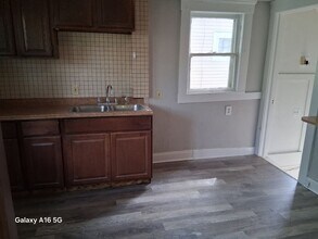 14205 Savannah Ave in East Cleveland, OH - Building Photo - Building Photo