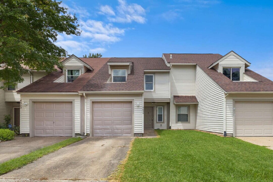 4858 Tunlaw Ct in Virginia Beach, VA - Building Photo