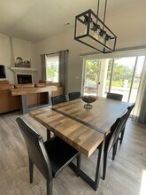 5675 Hole in 1 Dr in Prescott, AZ - Building Photo - Building Photo