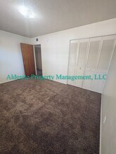 6320 Topke Pl NE in Albuquerque, NM - Building Photo - Building Photo
