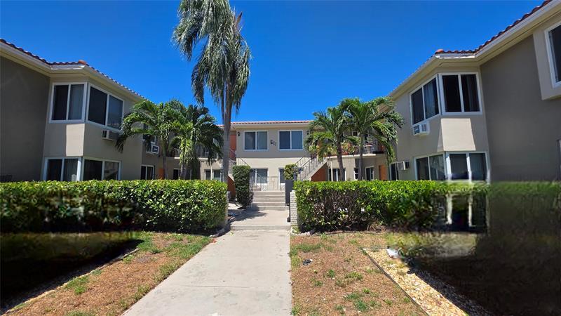 611 Ponce de Leon Dr in Fort Lauderdale, FL - Building Photo