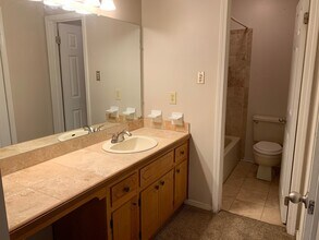6609 J F Douglas Dr in Ocean Springs, MS - Building Photo - Building Photo