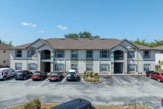 Kissimmee Oak Leaf Landings in Kissimmee, FL - Foto de edificio - Building Photo