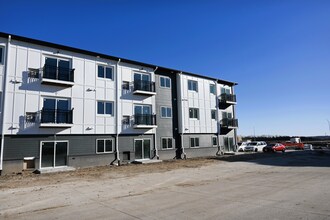 Heartland Flats Lincoln in Lincoln, NE - Foto de edificio - Building Photo