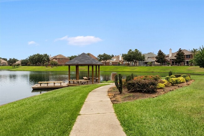 property at 3011 Grand Lakeview Dr