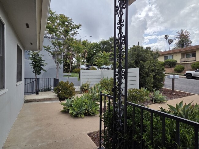 718 E 4th Ave in Escondido, CA - Building Photo - Building Photo