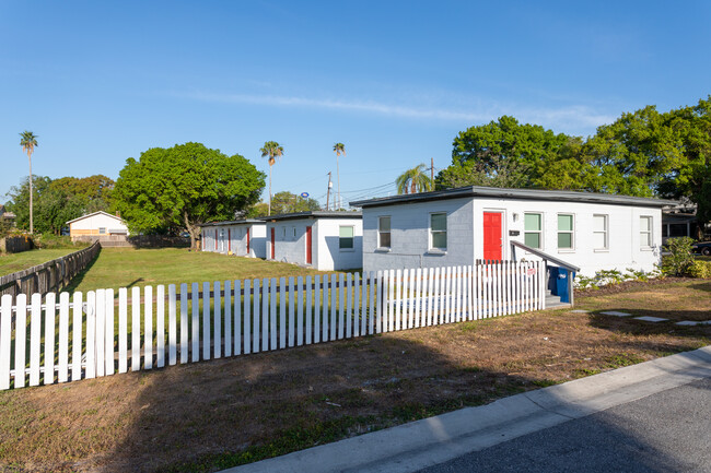 2407 E 12th Ave in Tampa, FL - Foto de edificio - Building Photo