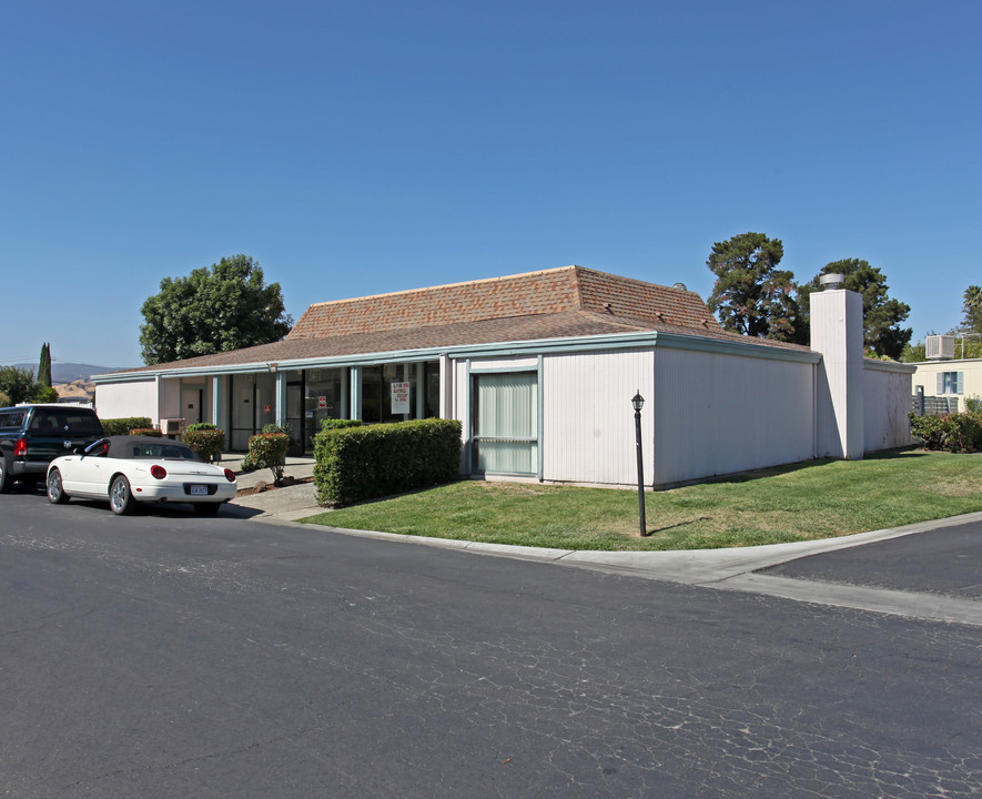 Casa Grande Mobile Home Park in Vacaville, CA - Building Photo