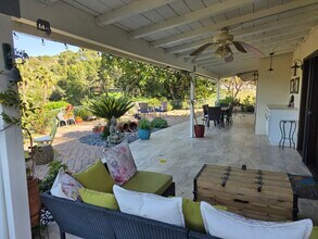 9565 Dale Ave, Unit Shadow Hills Villa in Sunland, CA - Building Photo - Building Photo