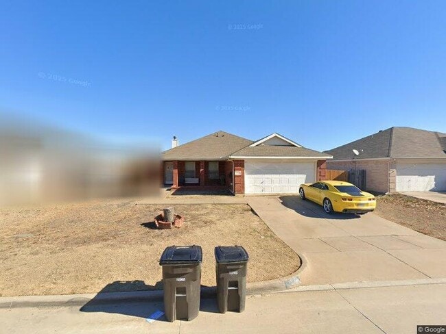 property at 3912 Silver Springs Dr