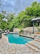 806 Rock Creek Dr in West Lake Hills, TX - Building Photo - Building Photo