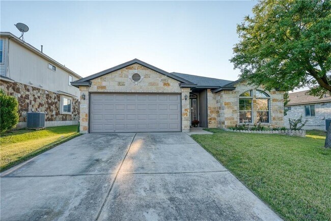 1003 Clayton Dr