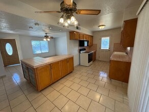 4503 E Byrd Ave in Fresno, CA - Building Photo - Building Photo